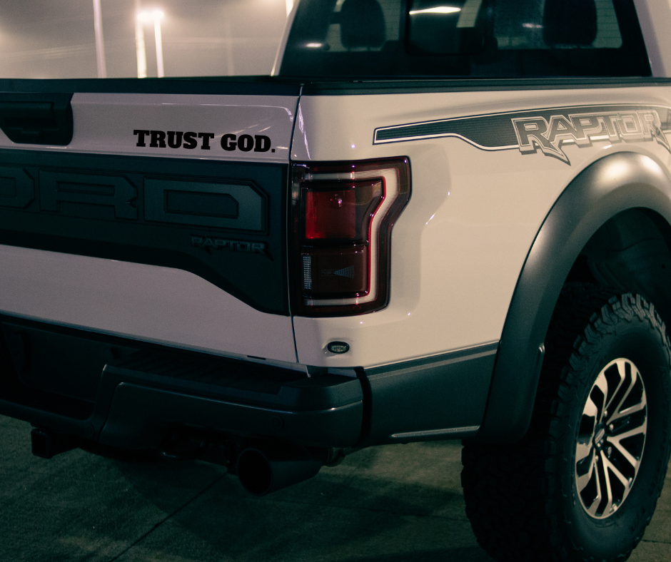 Decal - TRUST GOD.